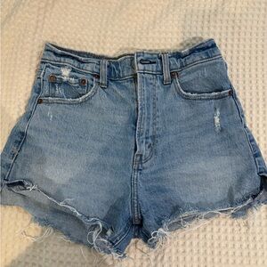 Abercrombie & Fitch Mom Short Hi-Rise